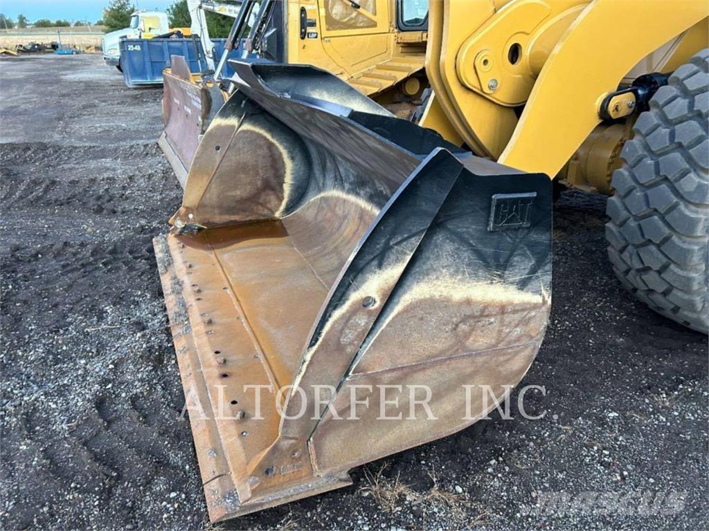 CAT 950GC Kolesni nakladalci