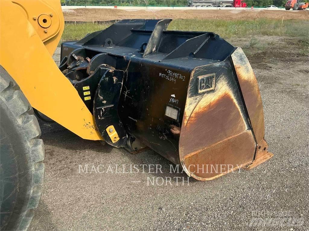 CAT 950GC Kolesni nakladalci