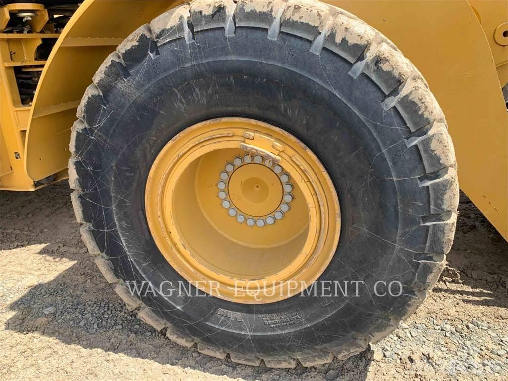 CAT 950GC Kolesni nakladalci