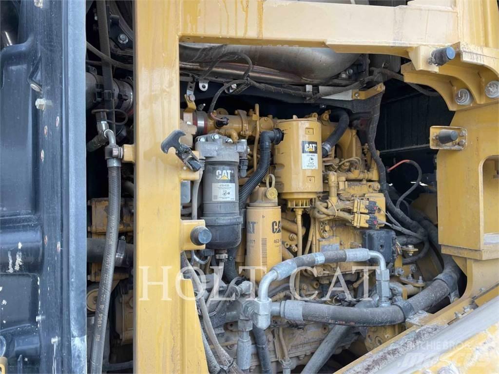 CAT 950GC QC Kolesni nakladalci