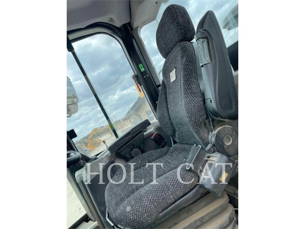 CAT 950GC QC Kolesni nakladalci