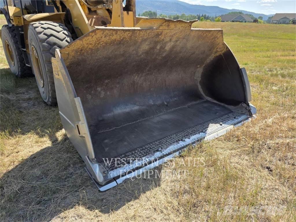 CAT 950K Kolesni nakladalci