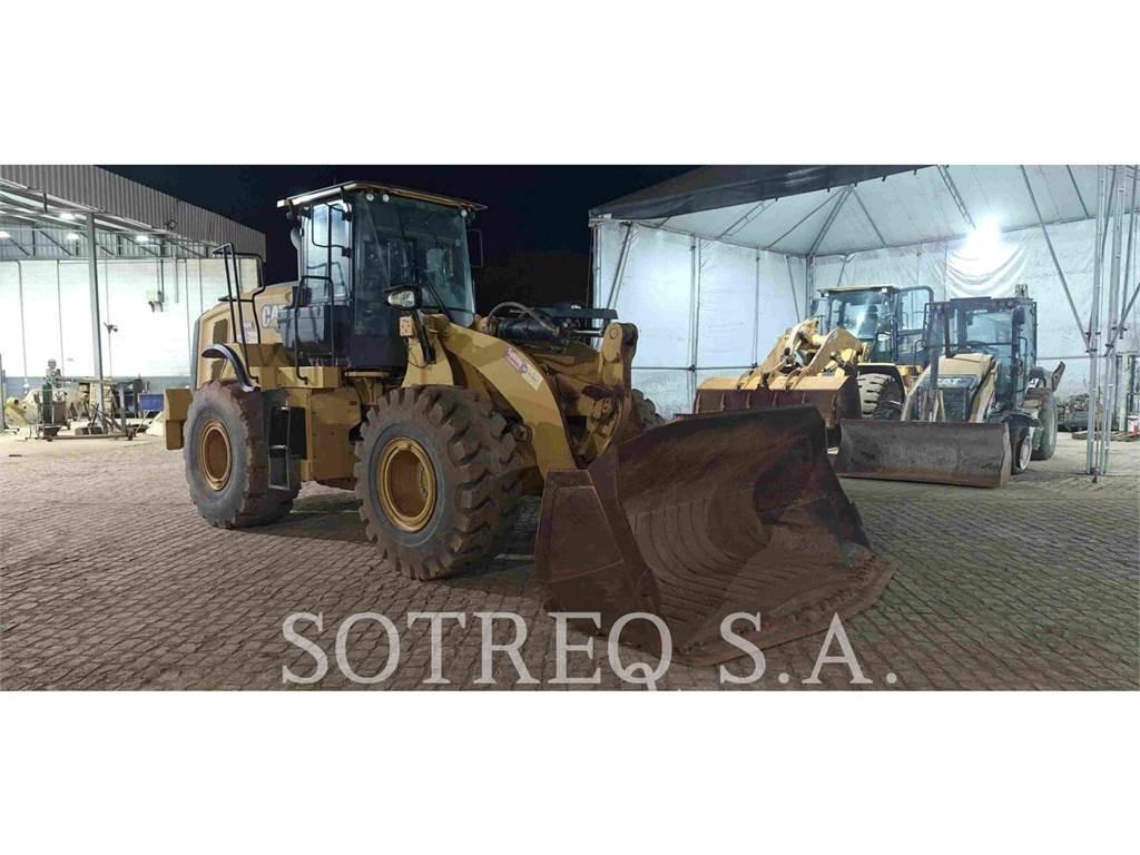 CAT 950L Kolesni nakladalci