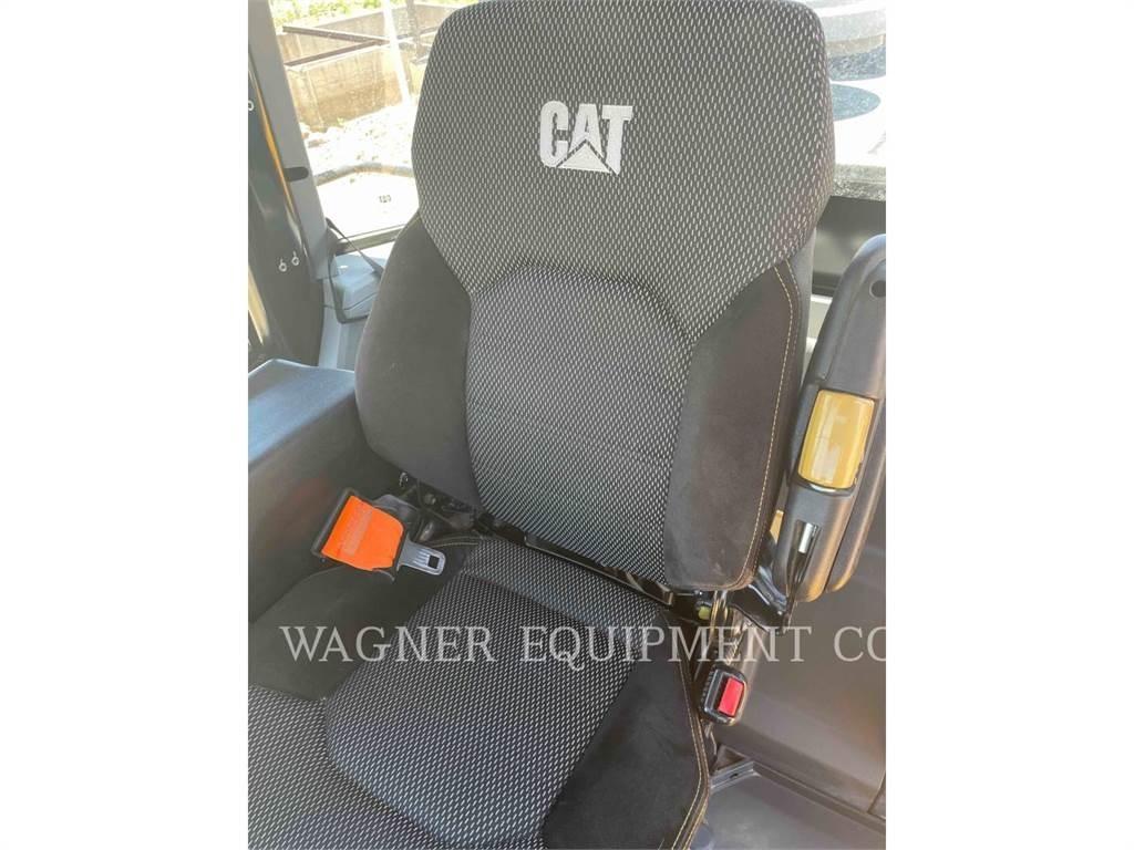 CAT 950M Kolesni nakladalci