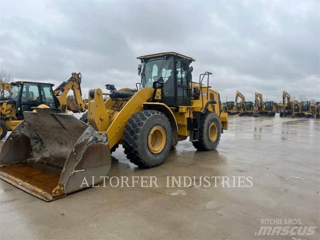 CAT 950M Kolesni nakladalci