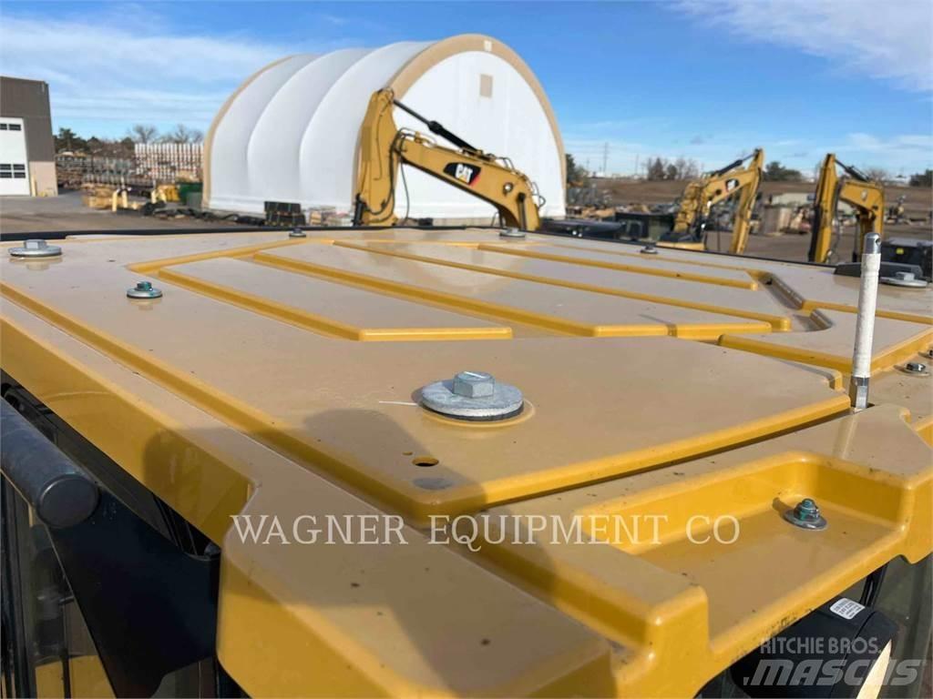 CAT 950M Kolesni nakladalci