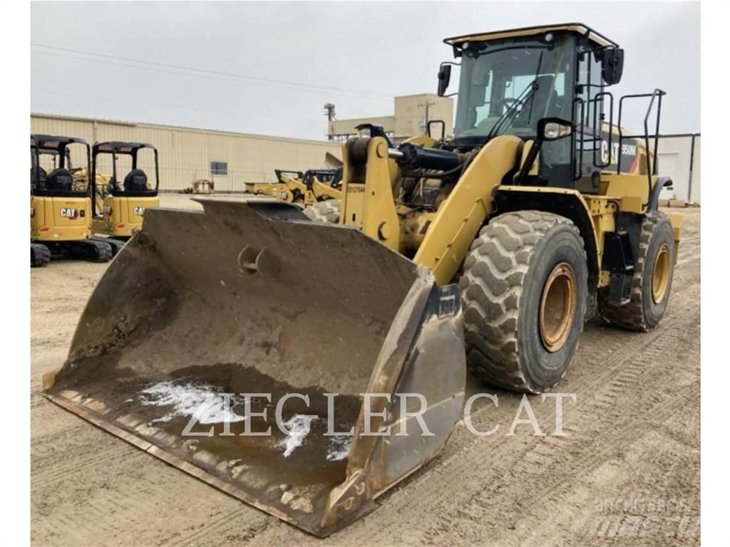 CAT 950M Kolesni nakladalci