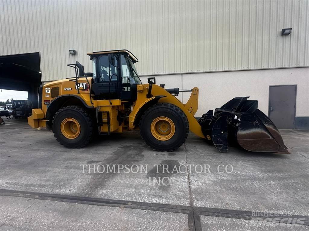 CAT 950M Kolesni nakladalci