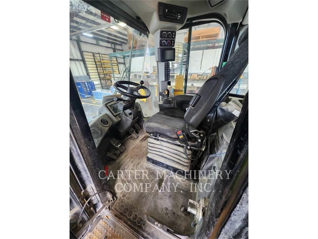 CAT 950M Kolesni nakladalci