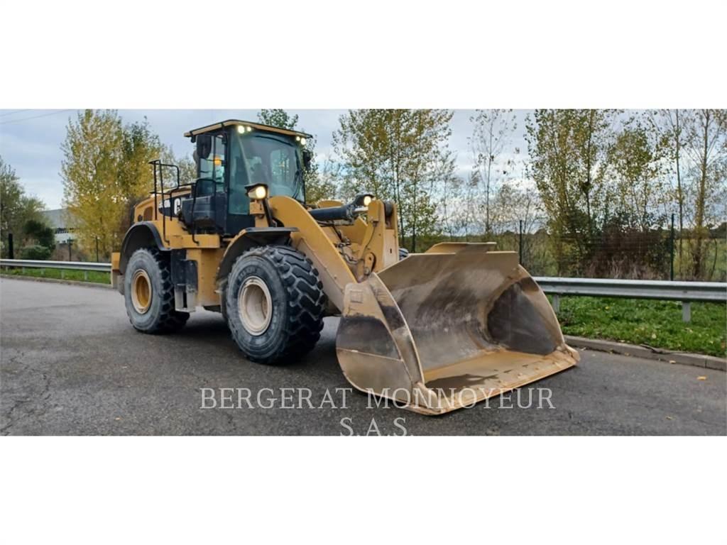 CAT 950M Kolesni nakladalci