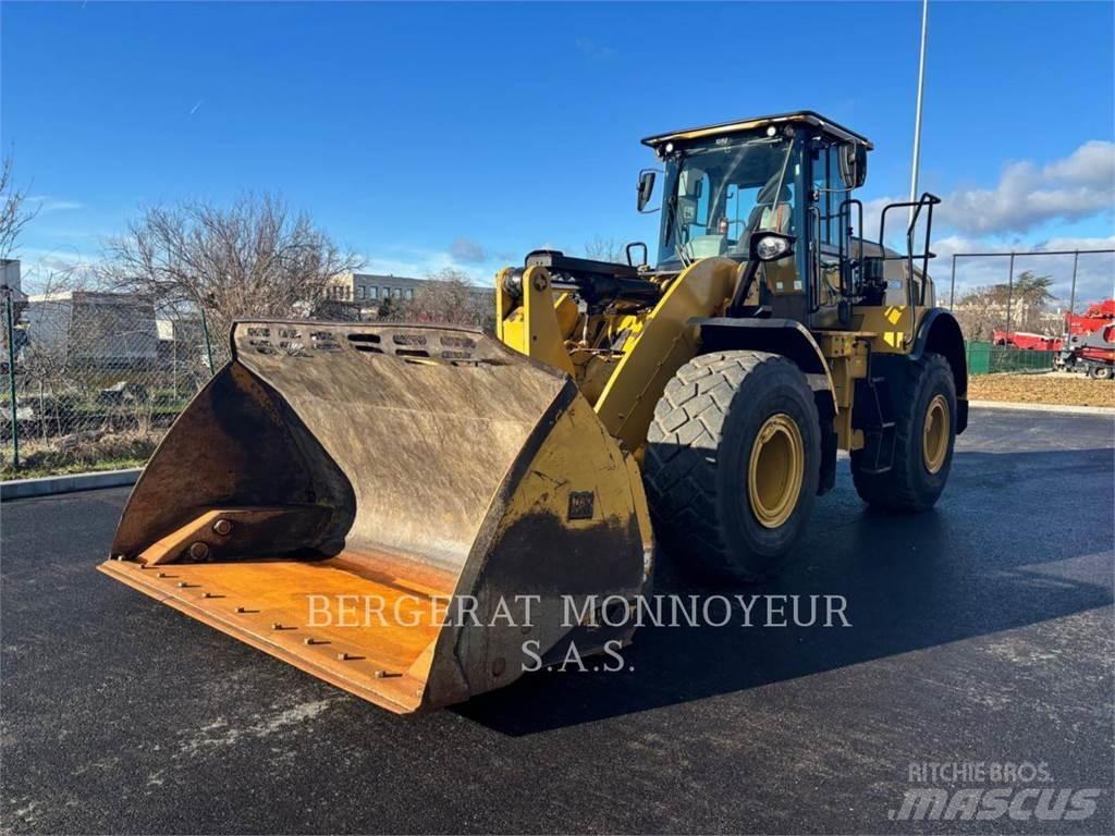 CAT 950M Kolesni nakladalci