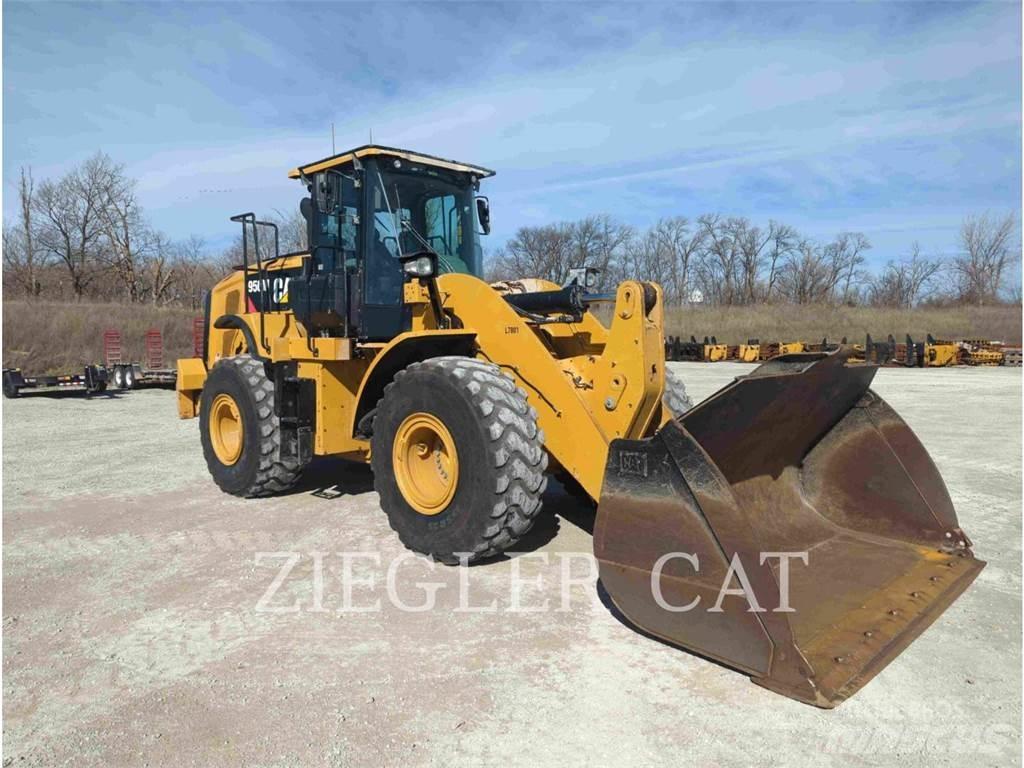 CAT 950M Kolesni nakladalci