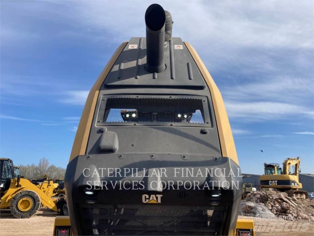 CAT 950M Kolesni nakladalci