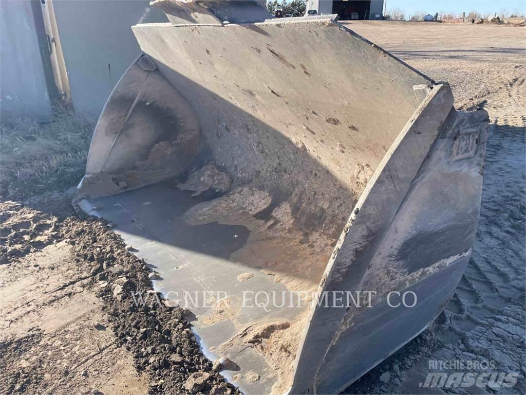 CAT 950M Kolesni nakladalci
