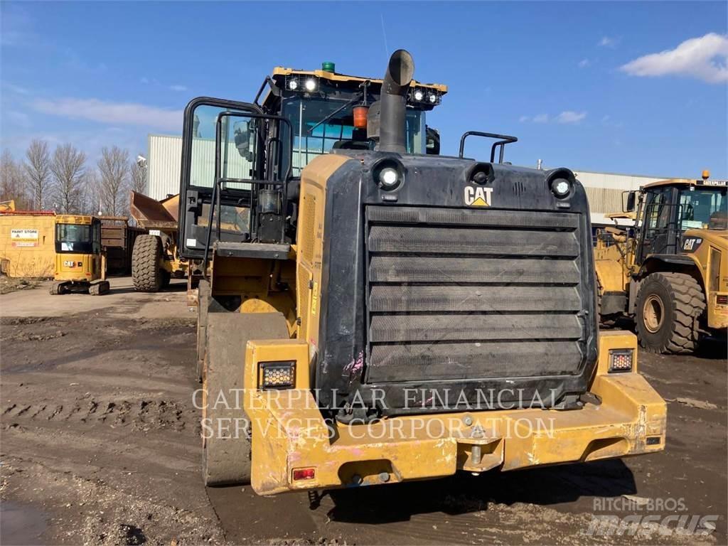 CAT 950M Kolesni nakladalci