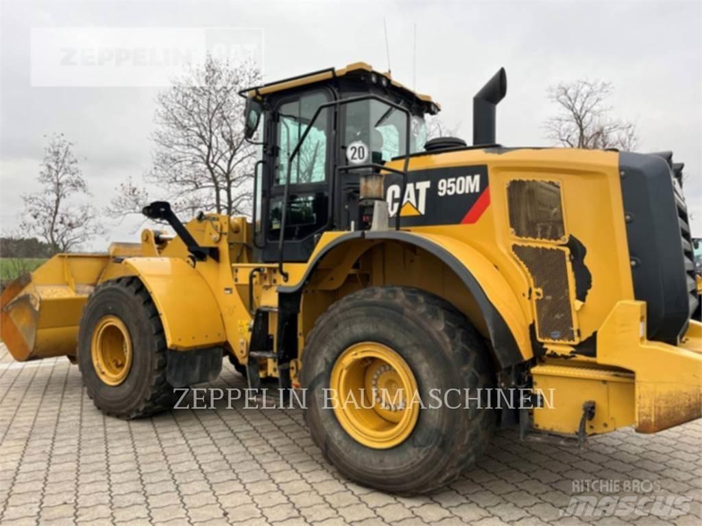 CAT 950M Kolesni nakladalci