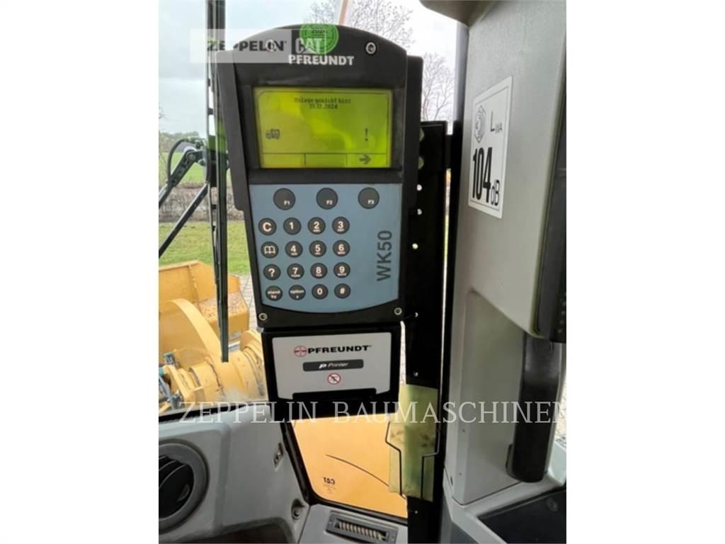 CAT 950M Kolesni nakladalci