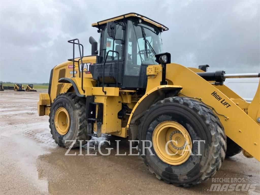 CAT 950M Kolesni nakladalci