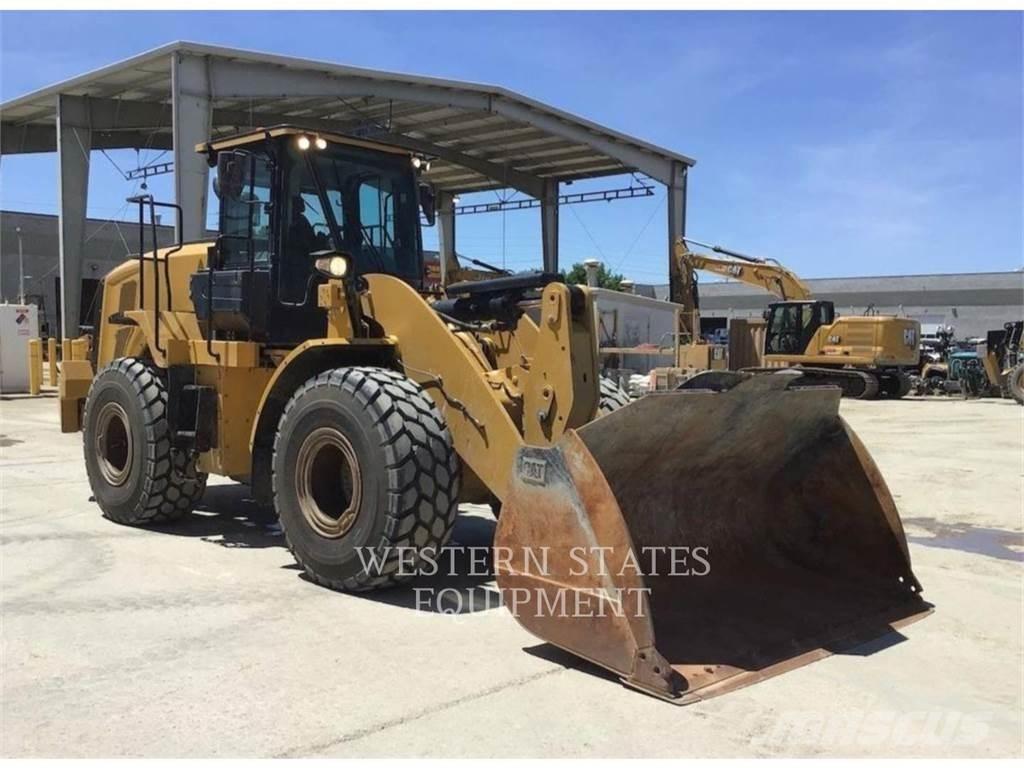 CAT 950M Kolesni nakladalci