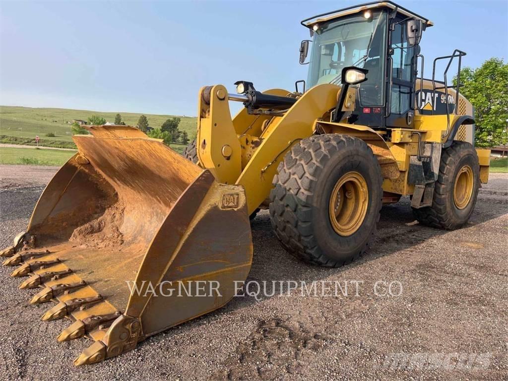 CAT 950M Kolesni nakladalci