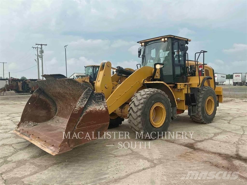 CAT 950M Kolesni nakladalci