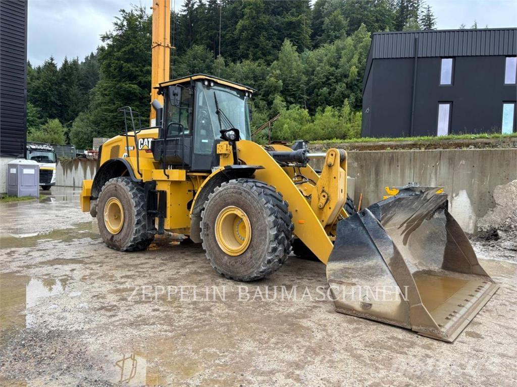 CAT 950M Kolesni nakladalci