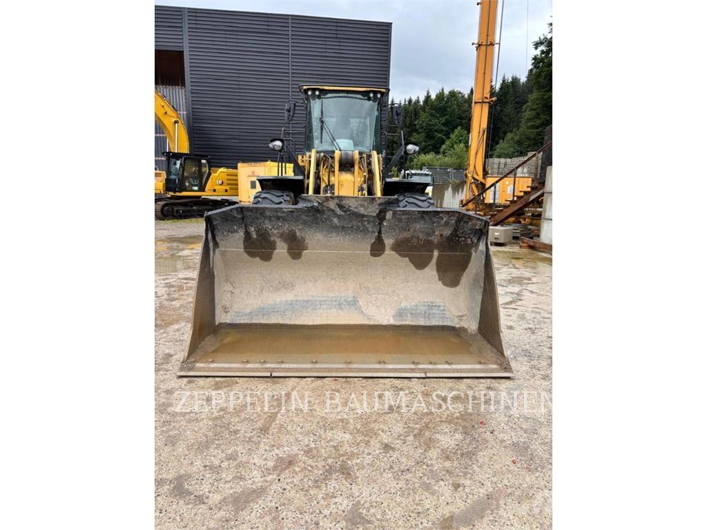 CAT 950M Kolesni nakladalci