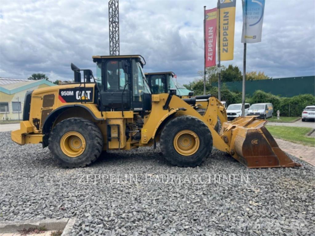 CAT 950M Kolesni nakladalci
