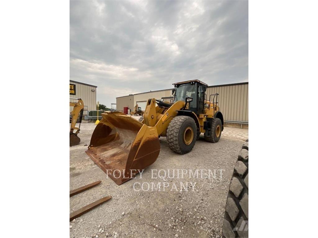 CAT 950M Kolesni nakladalci