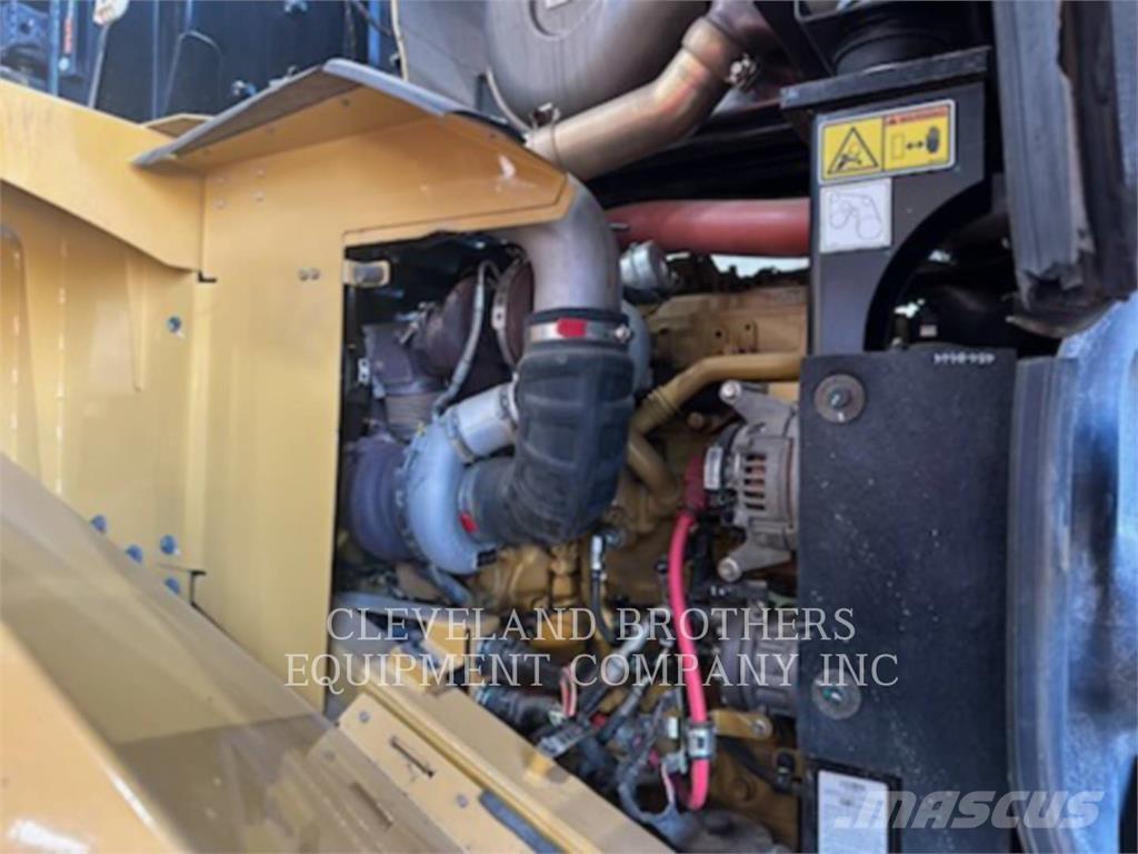 CAT 950M Kolesni nakladalci