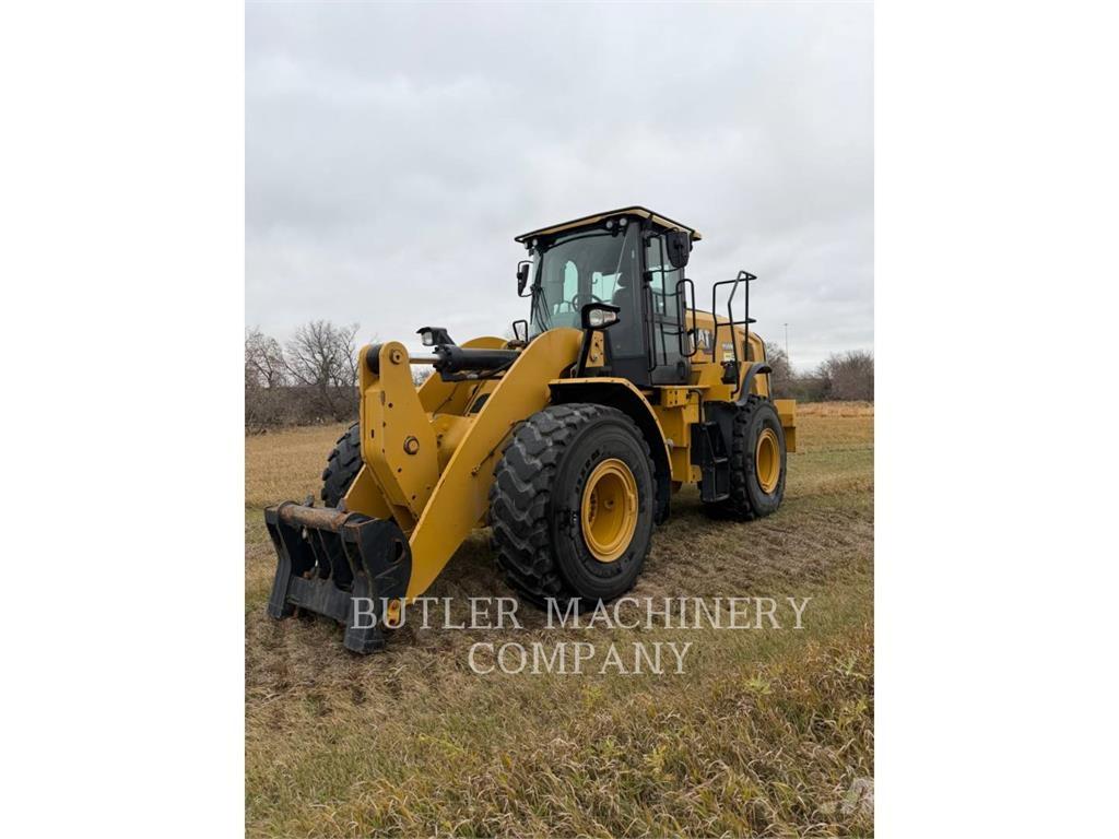 CAT 950M Kolesni nakladalci