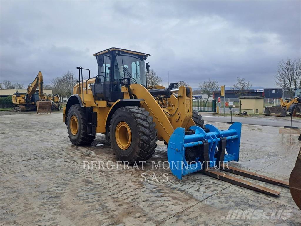 CAT 950M Kolesni nakladalci
