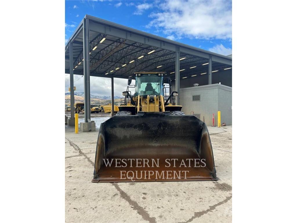 CAT 950M Kolesni nakladalci