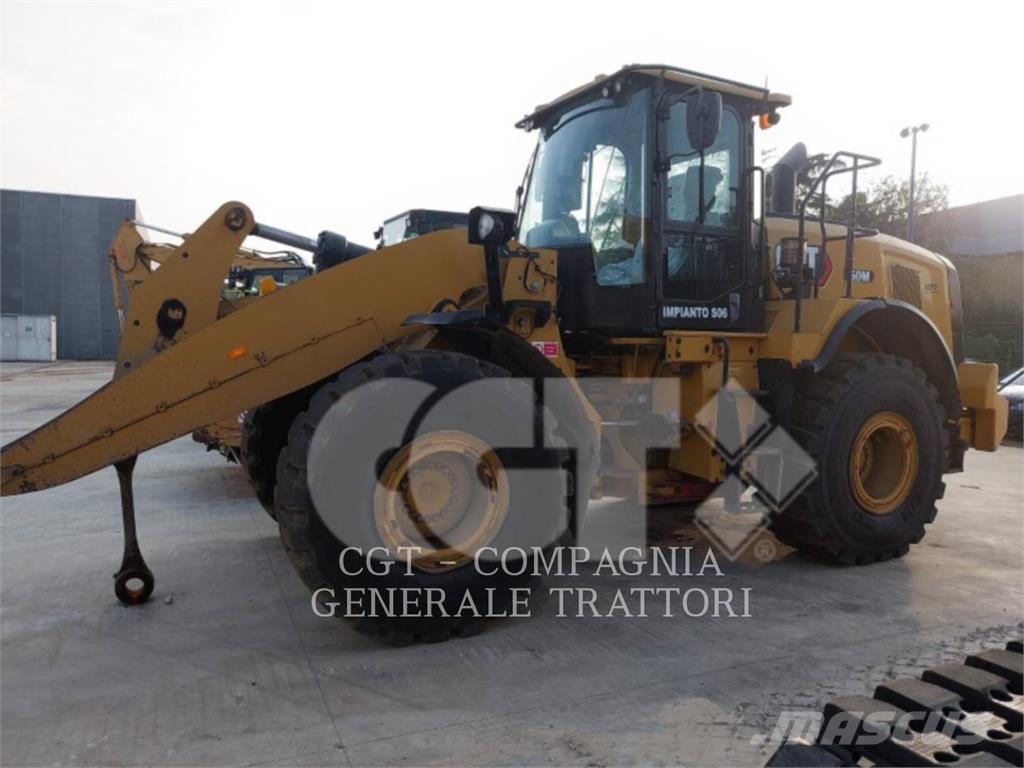 CAT 950M Kolesni nakladalci