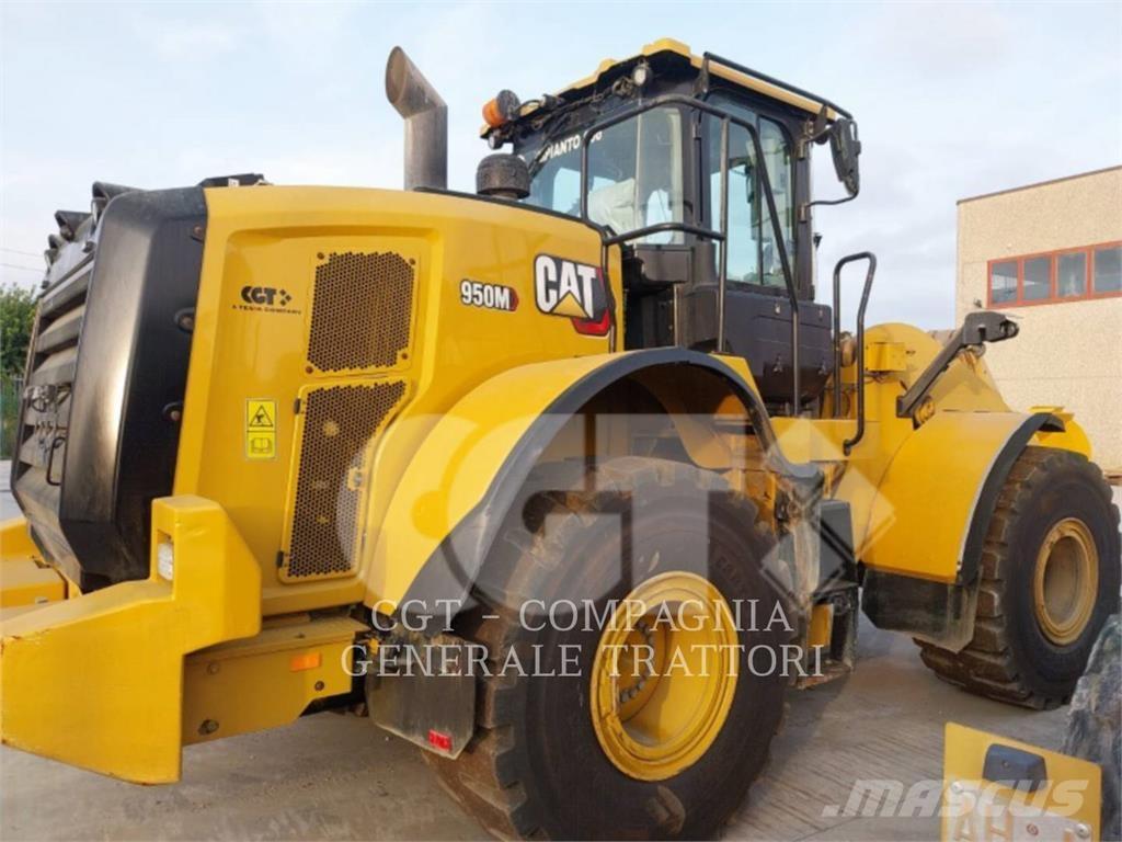 CAT 950M Kolesni nakladalci