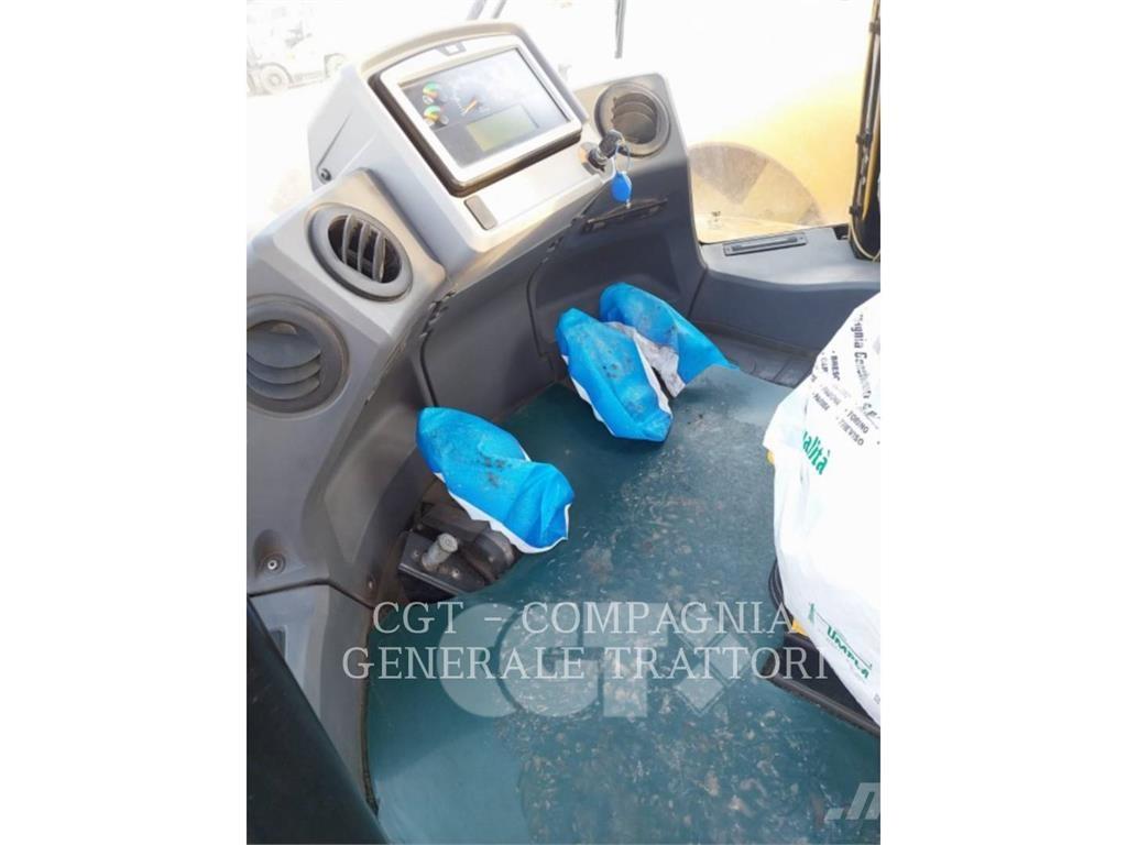 CAT 950M Kolesni nakladalci