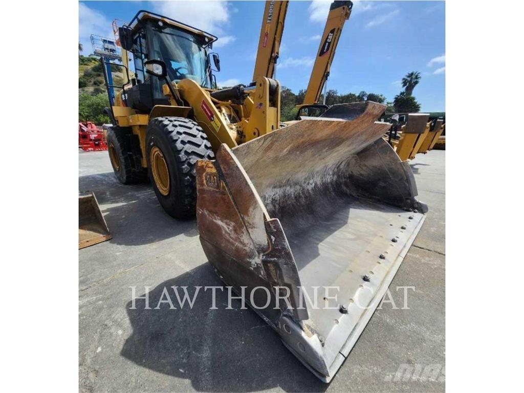 CAT 950M Kolesni nakladalci