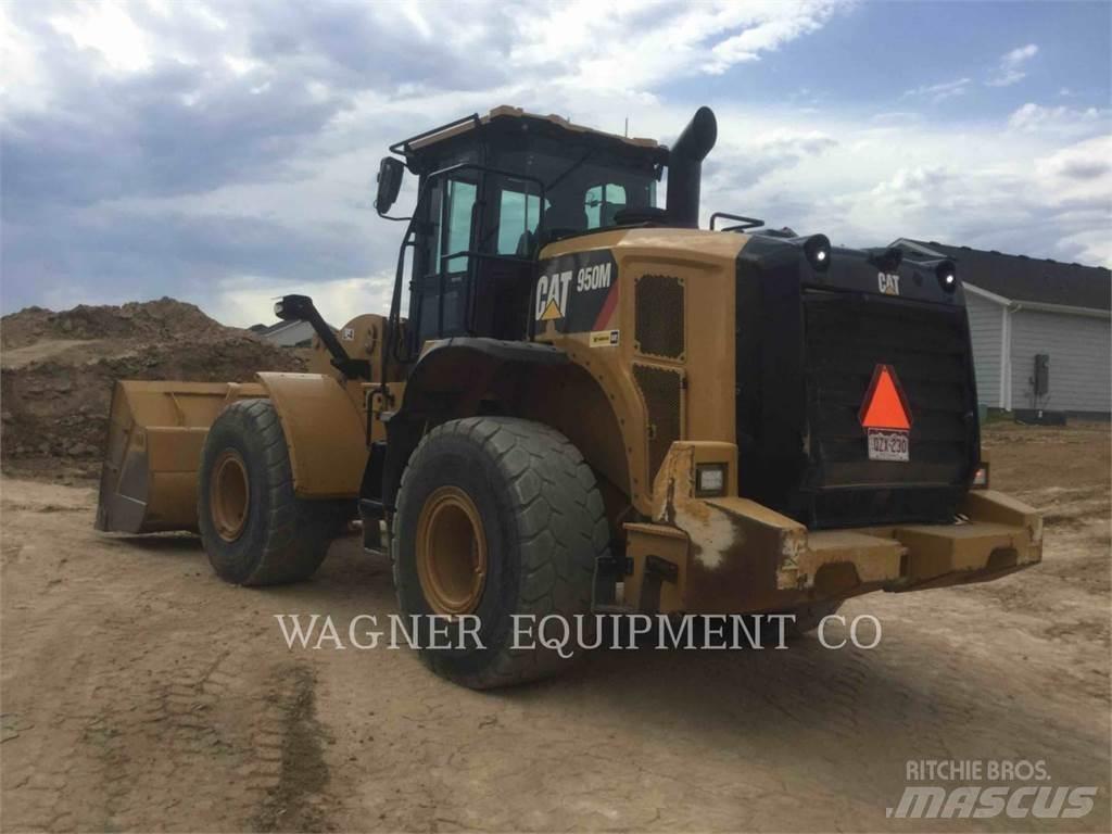 CAT 950M Kolesni nakladalci