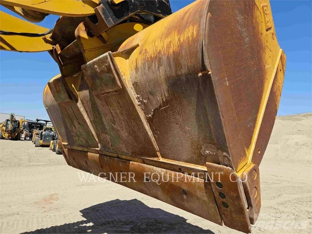 CAT 950M Kolesni nakladalci