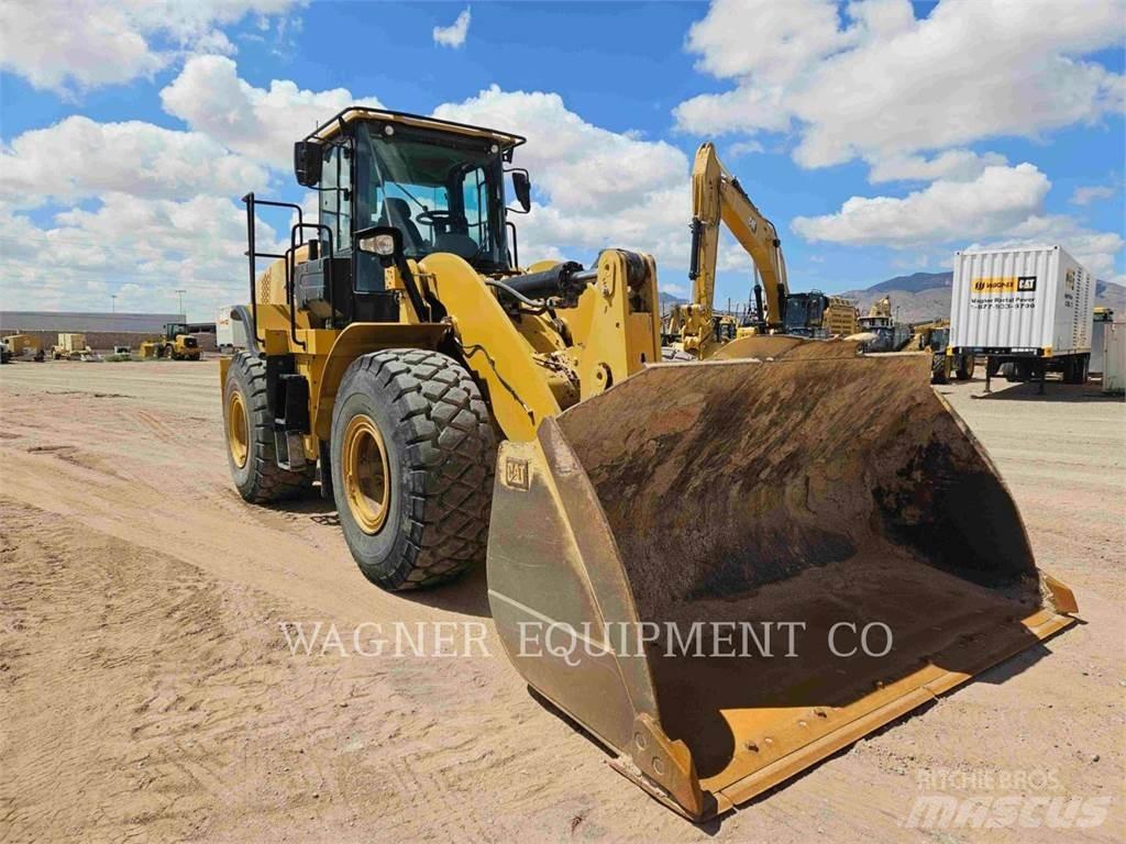 CAT 950M Kolesni nakladalci