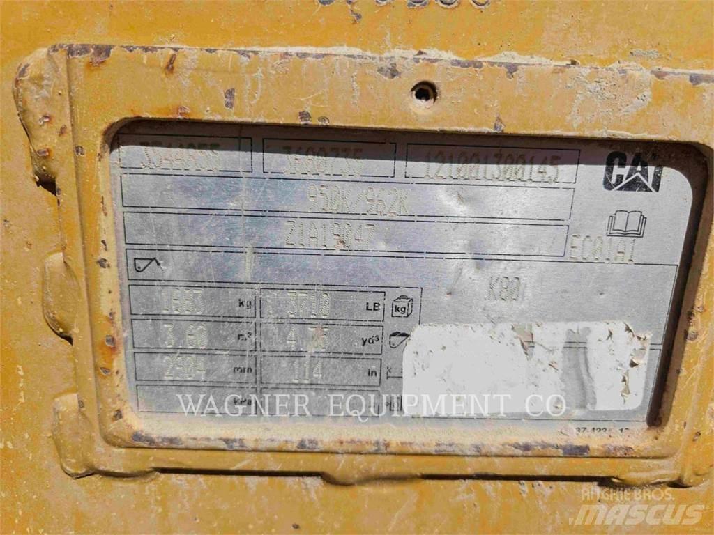 CAT 950M Kolesni nakladalci