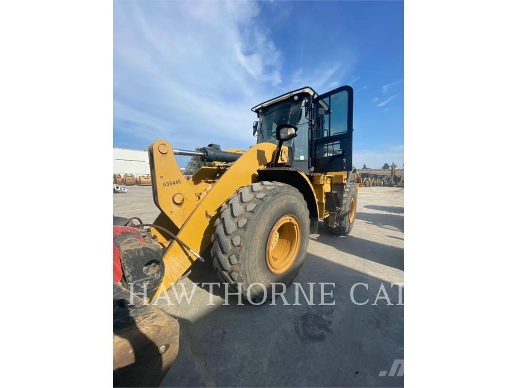 CAT 950M Kolesni nakladalci