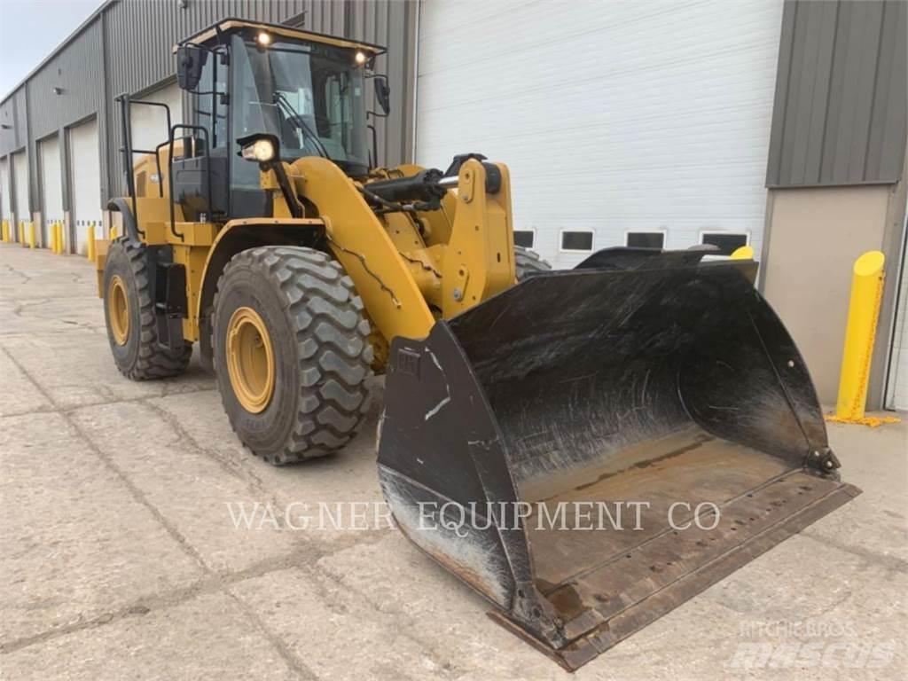 CAT 950M FC Kolesni nakladalci