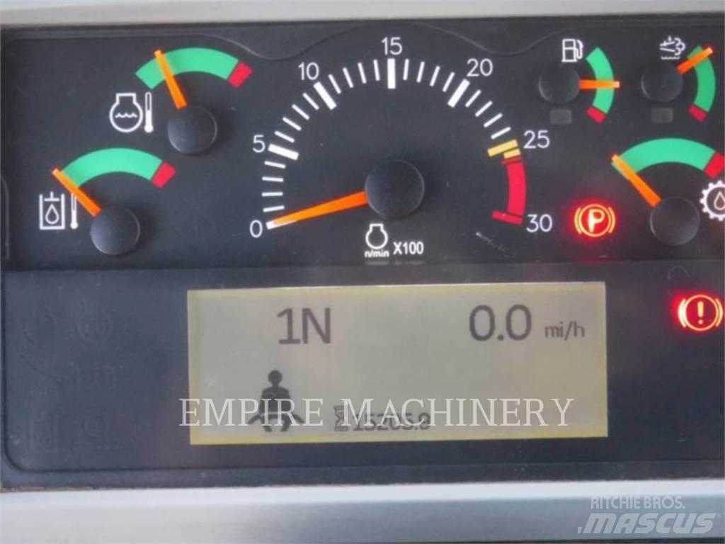 CAT 950M FC Kolesni nakladalci