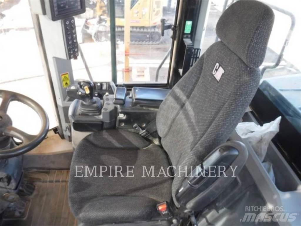 CAT 950M FC Kolesni nakladalci