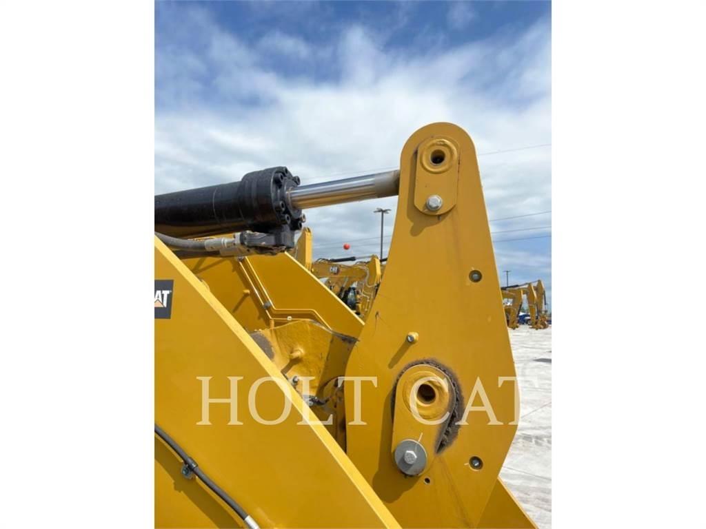 CAT 950M QC Kolesni nakladalci