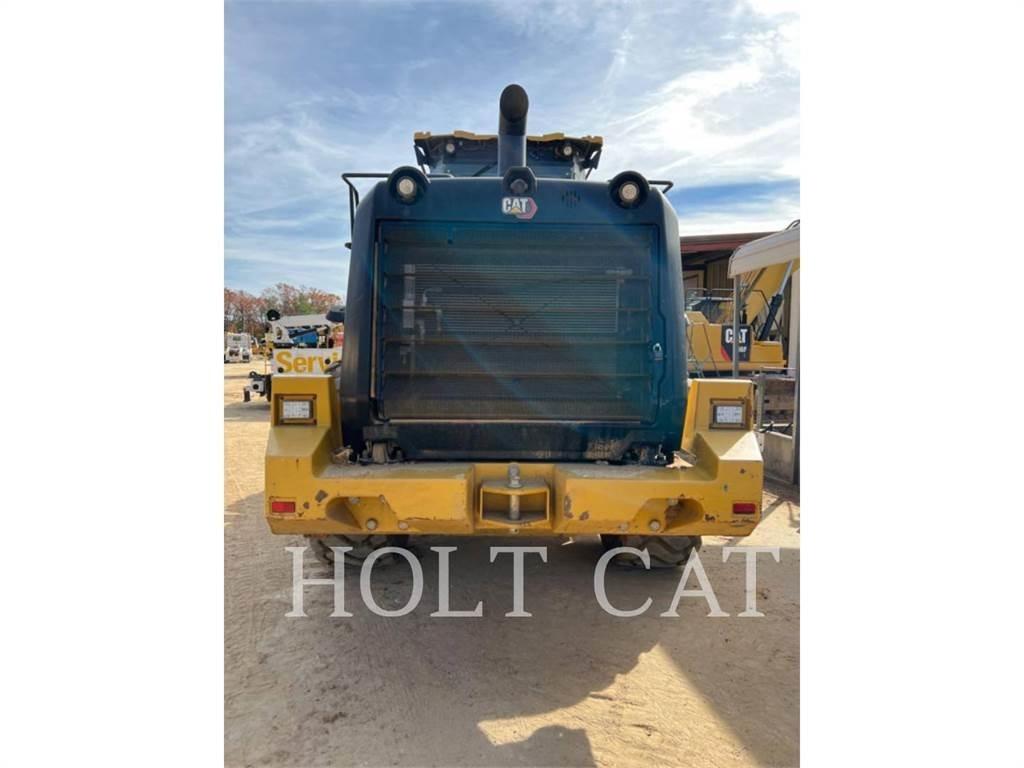CAT 950M QC Kolesni nakladalci