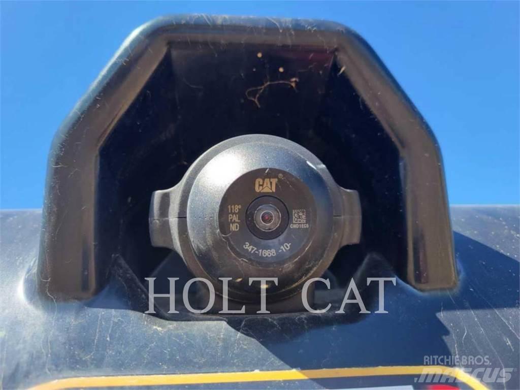 CAT 950M QC Kolesni nakladalci