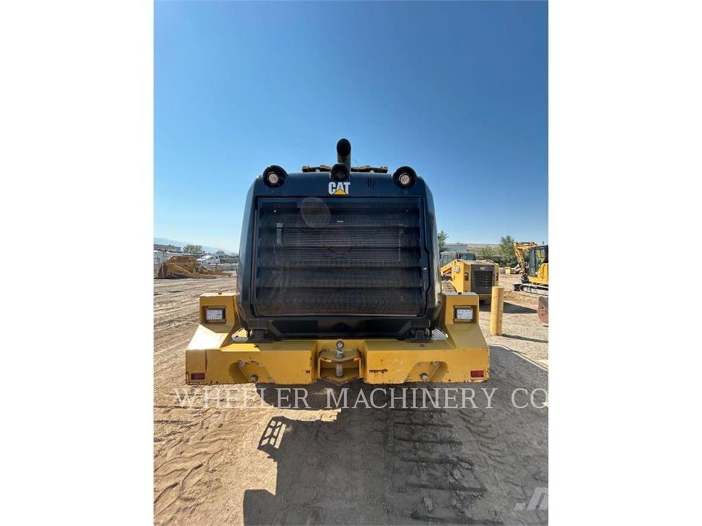 CAT 950M QC Kolesni nakladalci