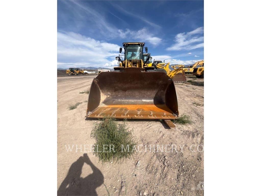 CAT 950M QC Kolesni nakladalci